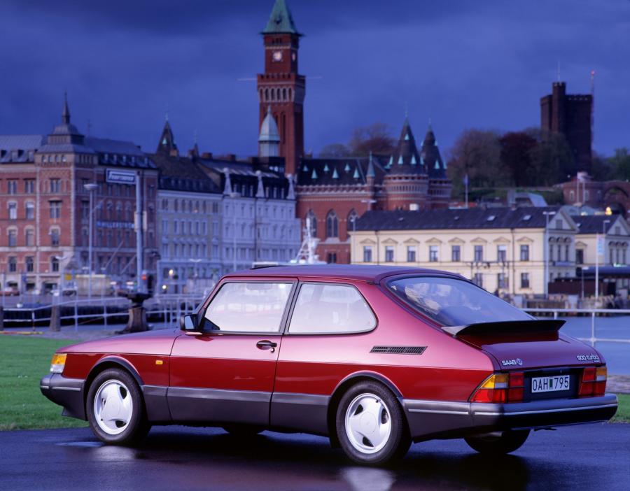  Saab 900 1992 года  (фото 6 из 8)
